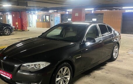 BMW 5 серия, 2012 год, 1 900 000 рублей, 2 фотография