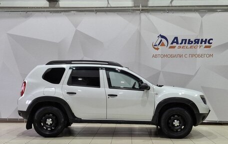 Renault Duster I рестайлинг, 2014 год, 1 000 000 рублей, 2 фотография