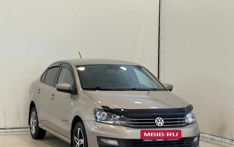 Volkswagen Polo VI (EU Market), 2015 год, 920 000 рублей, 2 фотография