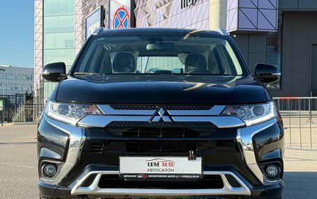 Mitsubishi Outlander III рестайлинг 3, 2022 год, 3 357 000 рублей, 7 фотография