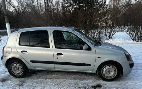 Renault Clio III, 2002 год, 260 000 рублей, 2 фотография