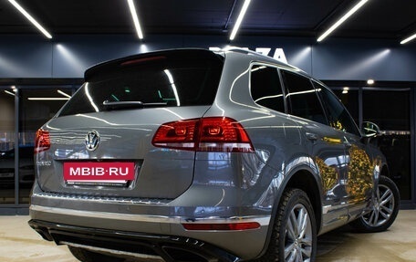 Volkswagen Touareg III, 2016 год, 2 999 000 рублей, 6 фотография