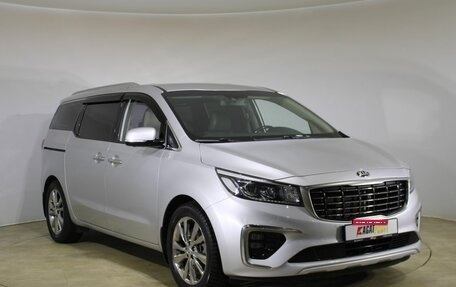 KIA Carnival III, 2018 год, 3 200 000 рублей, 3 фотография