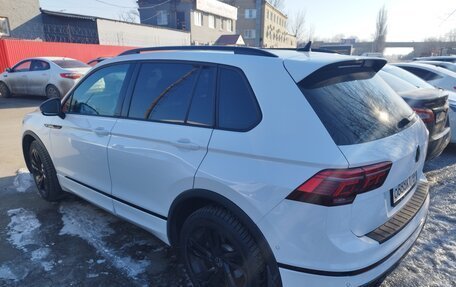 Volkswagen Tiguan II, 2021 год, 4 199 000 рублей, 2 фотография