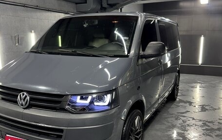 Volkswagen Caravelle T5, 2011 год, 2 050 000 рублей, 1 фотография