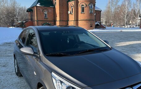 Hyundai Solaris II рестайлинг, 2013 год, 1 150 000 рублей, 2 фотография