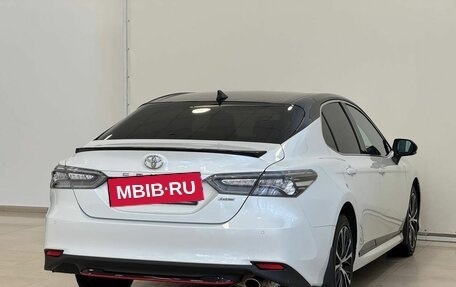 Toyota Camry, 2021 год, 3 271 000 рублей, 6 фотография