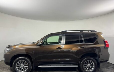 Toyota Land Cruiser Prado 150 рестайлинг 2, 2018 год, 4 290 000 рублей, 6 фотография