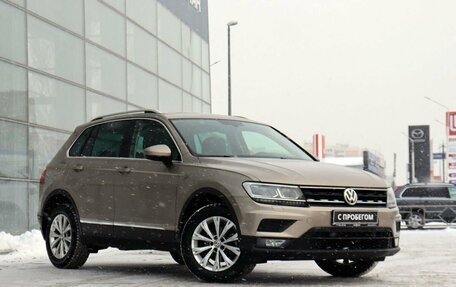 Volkswagen Tiguan II, 2018 год, 2 370 000 рублей, 3 фотография