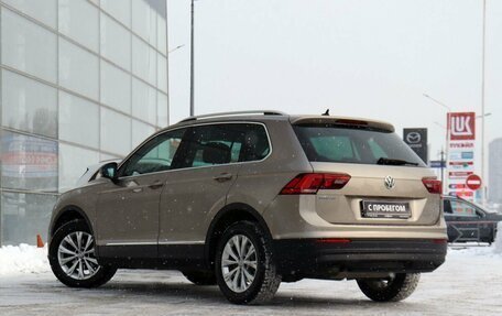 Volkswagen Tiguan II, 2018 год, 2 370 000 рублей, 7 фотография