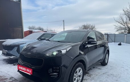 KIA Sportage IV рестайлинг, 2017 год, 1 800 000 рублей, 3 фотография