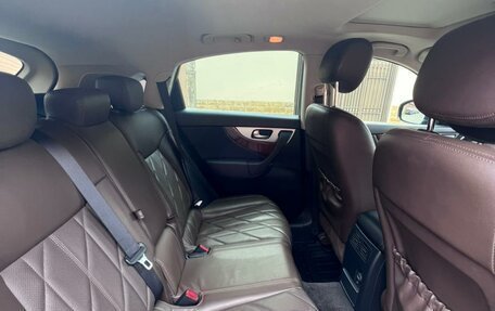 Infiniti QX70, 2014 год, 3 150 000 рублей, 7 фотография