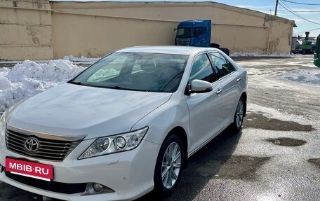 Toyota Camry, 2012 год, 2 300 000 рублей, 3 фотография