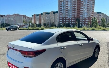 KIA Rio IV, 2017 год, 1 300 000 рублей, 4 фотография