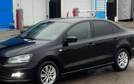 Volkswagen Polo VI (EU Market), 2015 год, 949 000 рублей, 2 фотография