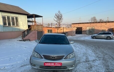 Toyota Camry V40, 2004 год, 1 120 000 рублей, 3 фотография