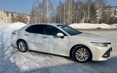 Toyota Camry, 2018 год, 2 250 000 рублей, 3 фотография