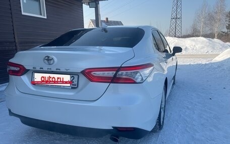 Toyota Camry, 2018 год, 2 250 000 рублей, 13 фотография