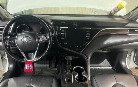 Toyota Camry, 2018 год, 2 250 000 рублей, 20 фотография