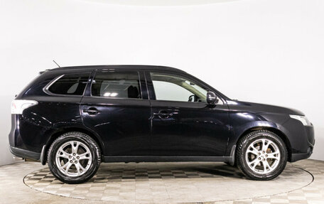 Mitsubishi Outlander III рестайлинг 3, 2012 год, 1 499 000 рублей, 4 фотография