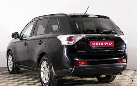 Mitsubishi Outlander III рестайлинг 3, 2012 год, 1 499 000 рублей, 7 фотография