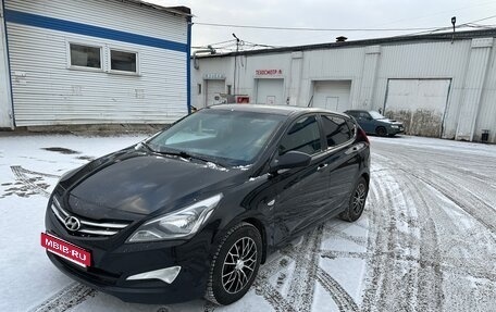 Hyundai Solaris II рестайлинг, 2014 год, 1 100 000 рублей, 2 фотография