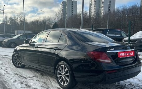 Mercedes-Benz E-Класс, 2019 год, 2 580 000 рублей, 6 фотография