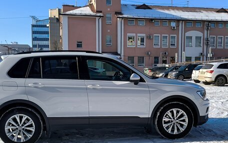 Volkswagen Tiguan II, 2018 год, 2 450 000 рублей, 4 фотография