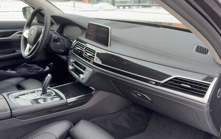 BMW 7 серия, 2019 год, 5 850 000 рублей, 13 фотография