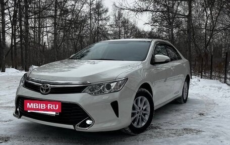 Toyota Camry, 2017 год, 2 680 000 рублей, 8 фотография