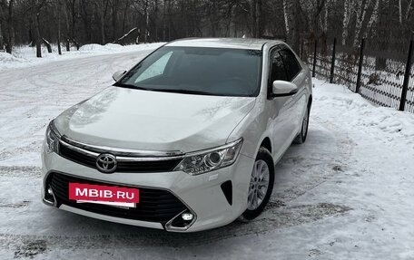 Toyota Camry, 2017 год, 2 680 000 рублей, 9 фотография