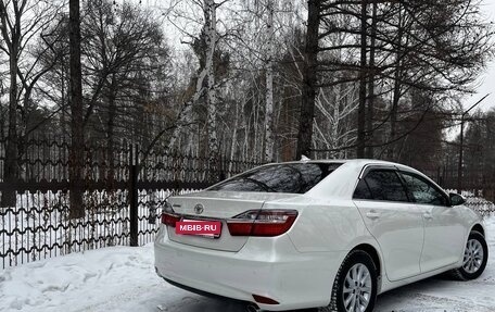 Toyota Camry, 2017 год, 2 680 000 рублей, 4 фотография