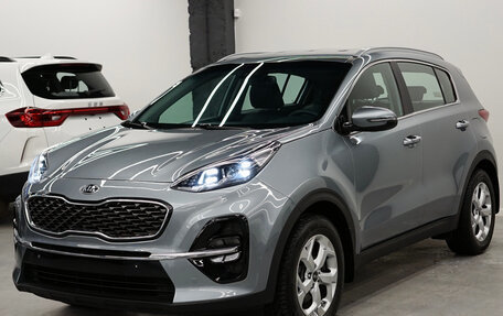 KIA Sportage IV рестайлинг, 2019 год, 2 355 000 рублей, 1 фотография