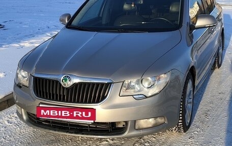 Skoda Superb III рестайлинг, 2011 год, 1 100 000 рублей, 3 фотография