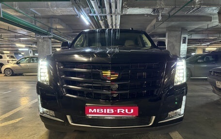 Cadillac Escalade IV, 2015 год, 5 690 000 рублей, 25 фотография