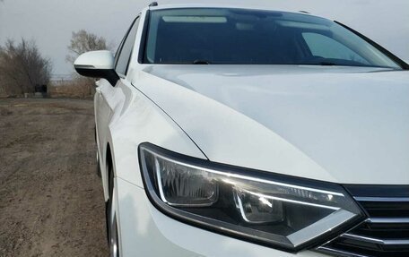 Volkswagen Passat B8 рестайлинг, 2017 год, 1 750 000 рублей, 23 фотография