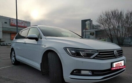 Volkswagen Passat B8 рестайлинг, 2017 год, 1 750 000 рублей, 25 фотография