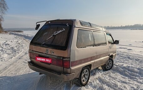 Toyota MasterAce Surf, 1989 год, 270 000 рублей, 4 фотография