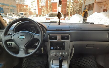 Subaru Forester, 2005 год, 750 000 рублей, 10 фотография