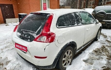 Volvo C30 I рестайлинг, 2011 год, 800 000 рублей, 2 фотография