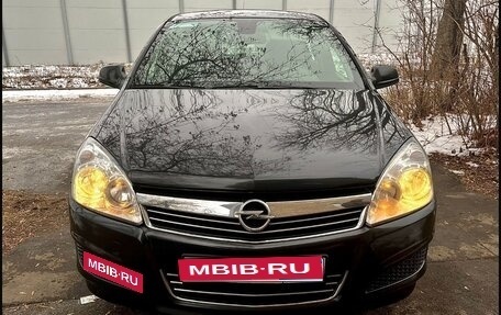 Opel Astra H, 2011 год, 780 000 рублей, 1 фотография