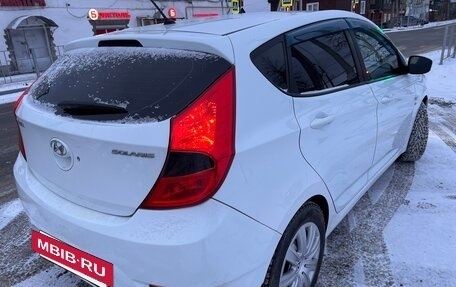 Hyundai Solaris II рестайлинг, 2012 год, 770 000 рублей, 18 фотография