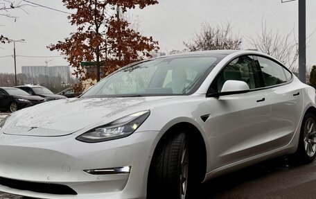 Tesla Model 3 I, 2021 год, 4 150 000 рублей, 2 фотография