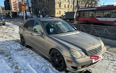 Mercedes-Benz C-Класс, 2004 год, 1 100 000 рублей, 4 фотография