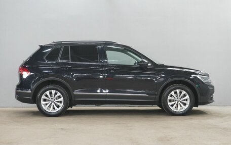 Volkswagen Tiguan II, 2020 год, 2 322 000 рублей, 4 фотография