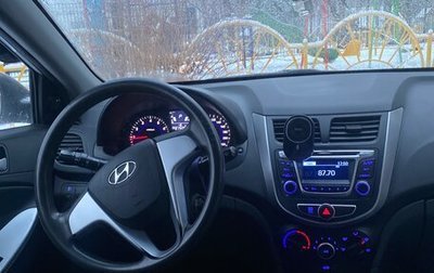 Hyundai Solaris II рестайлинг, 2013 год, 750 000 рублей, 1 фотография