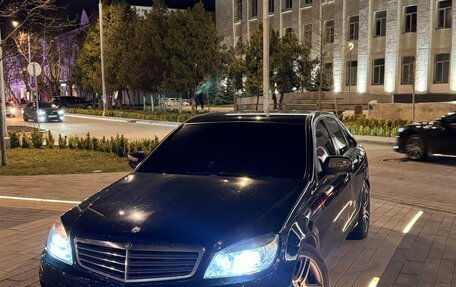 Mercedes-Benz C-Класс, 2010 год, 1 250 000 рублей, 2 фотография