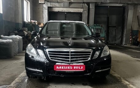 Mercedes-Benz E-Класс, 2010 год, 1 590 000 рублей, 2 фотография