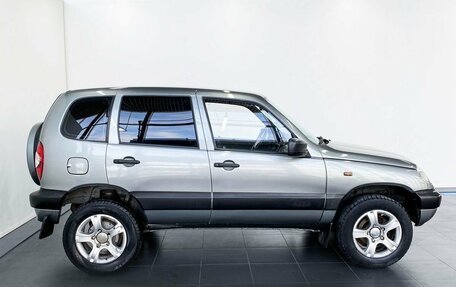 Chevrolet Niva I рестайлинг, 2005 год, 600 000 рублей, 6 фотография