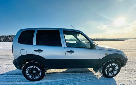 Chevrolet Niva I рестайлинг, 2004 год, 350 000 рублей, 7 фотография